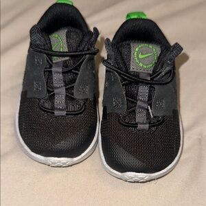 Nike Kids Black and Green Shoes